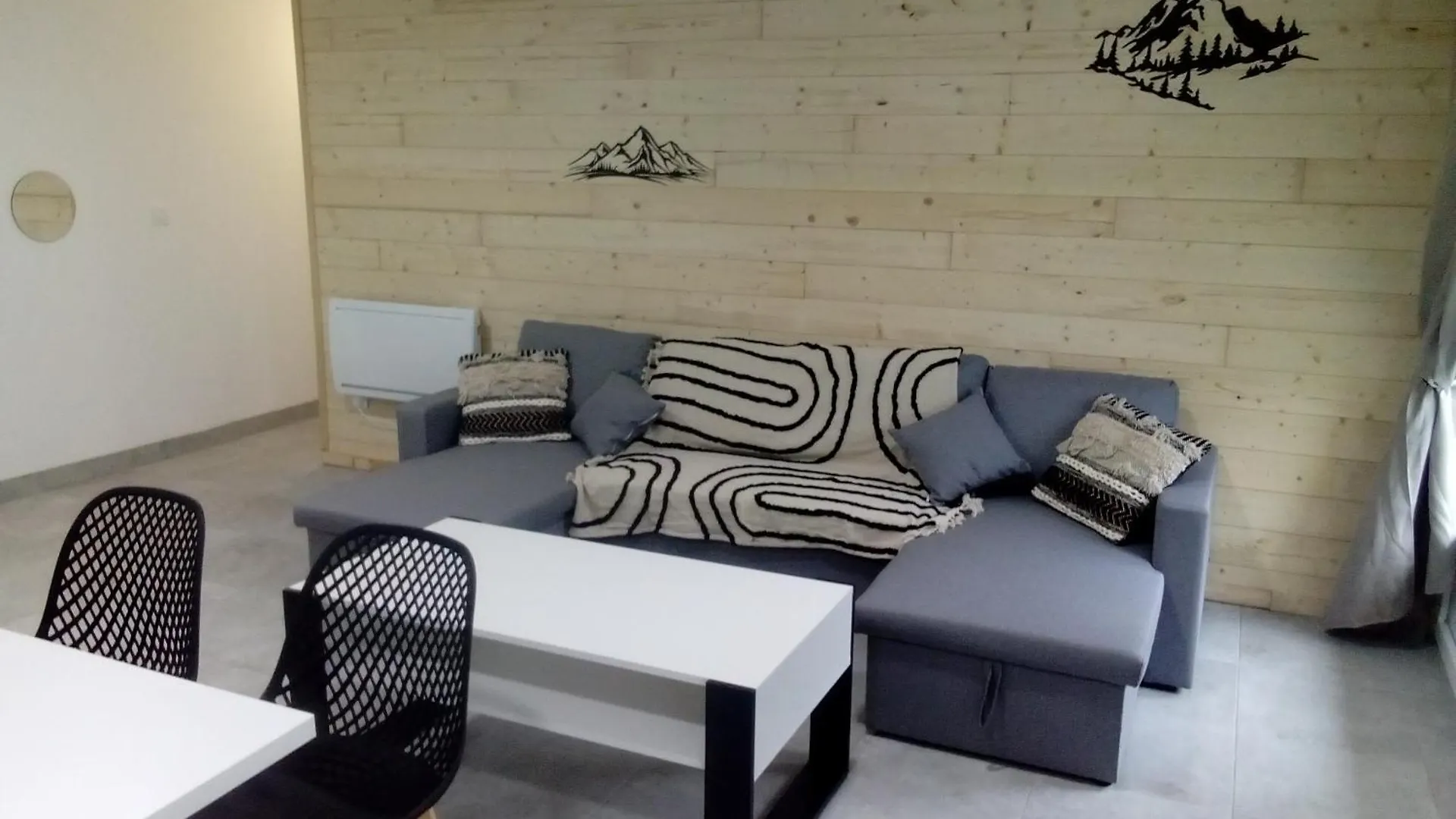Apartment Appt Tout Confort A Laveissiere 103